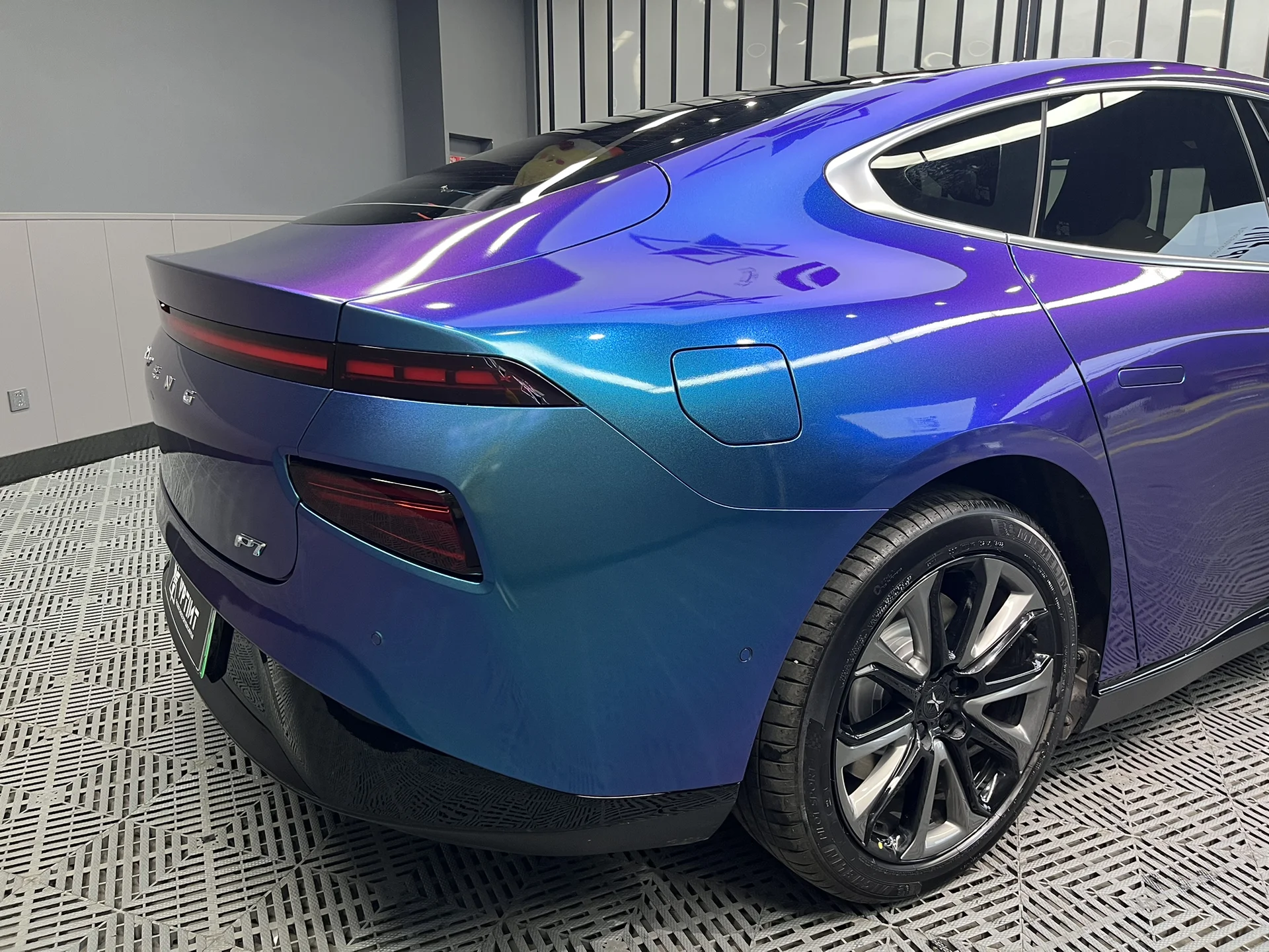 Glossy Diamond Purple Blue Vinyl Car Wrap K-4016