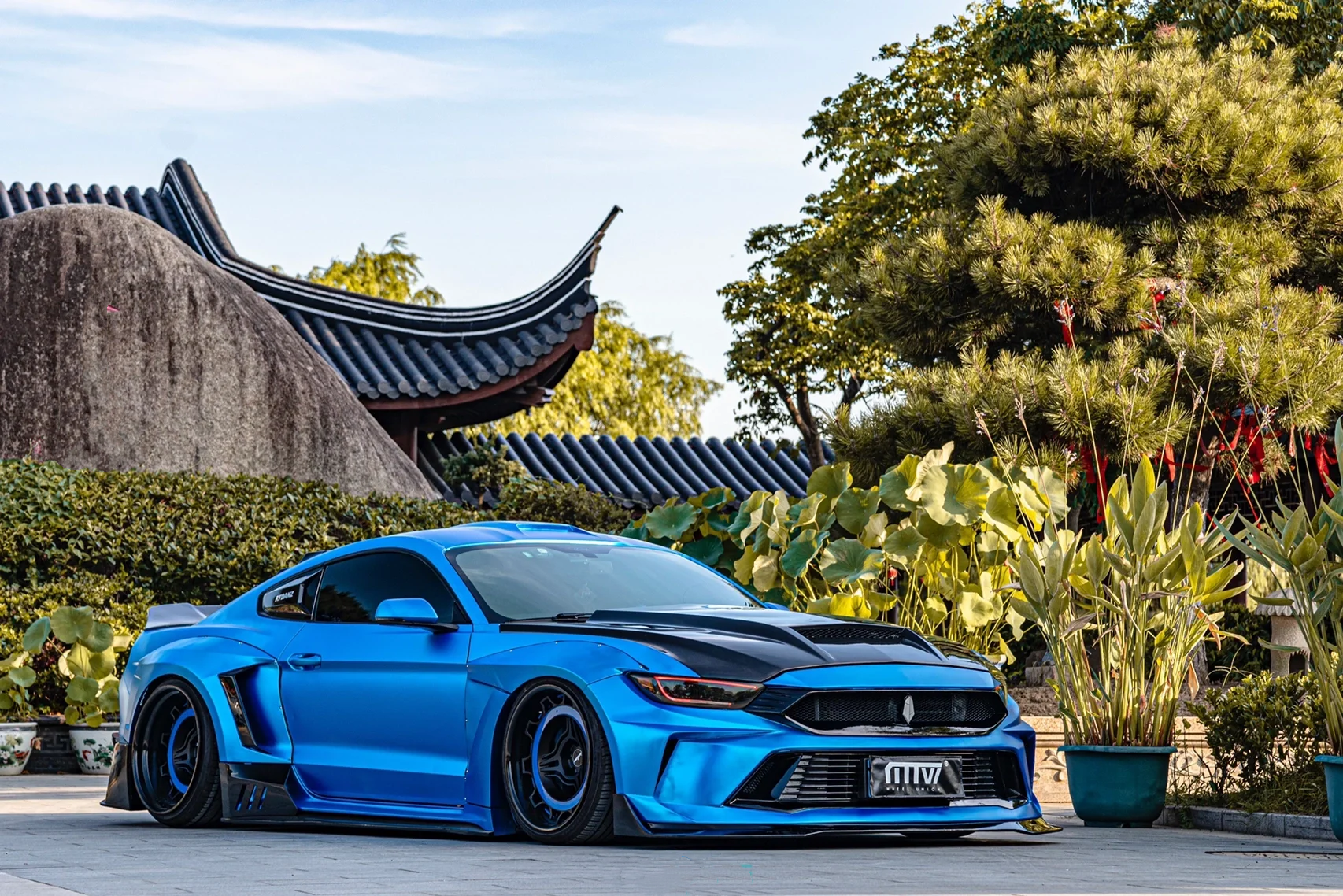 Matte Chrome Blue Vinyl Car Wrap For Ford Mustang K-1028