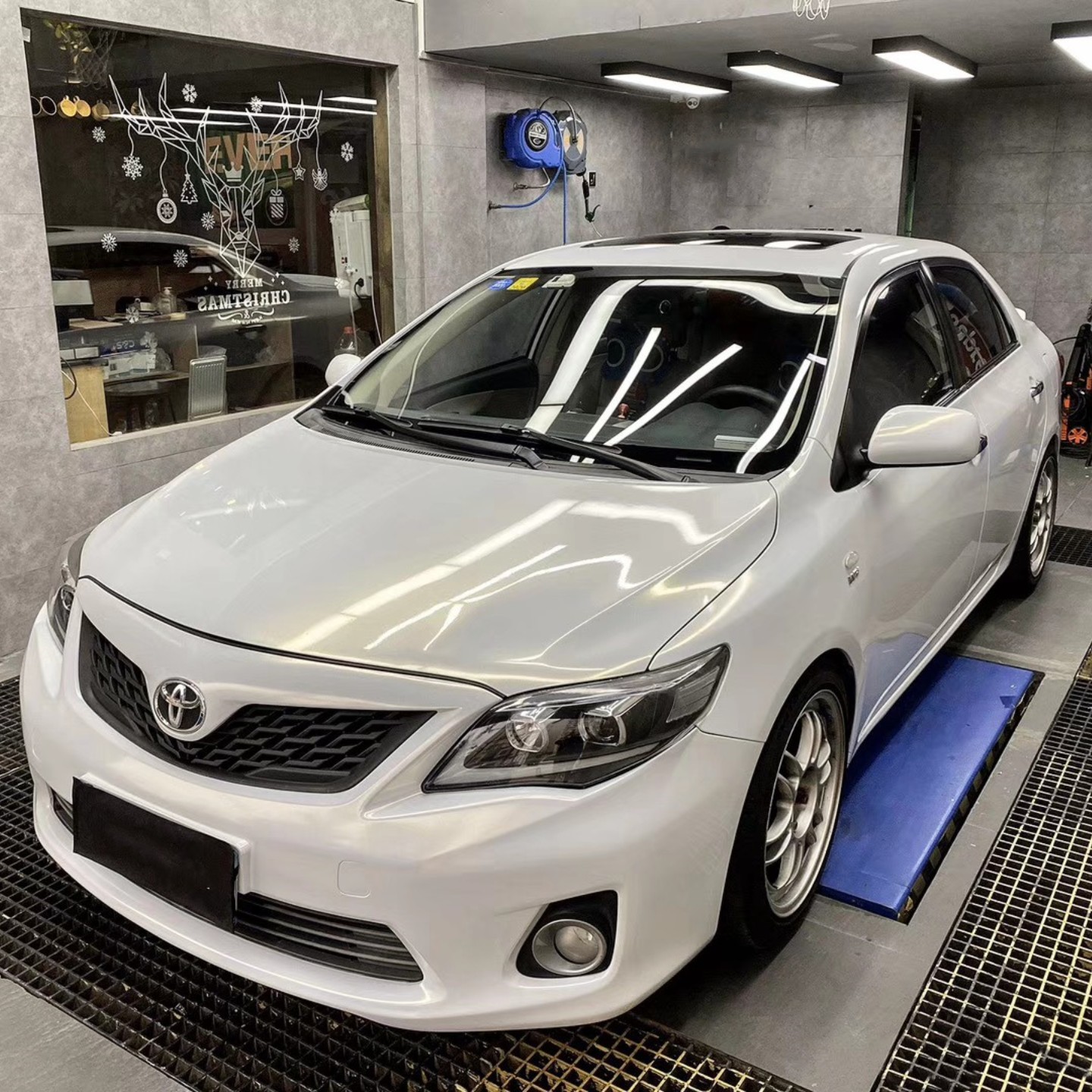 Glossy Diamond Gold White Vinyl Car Wrap K-4020