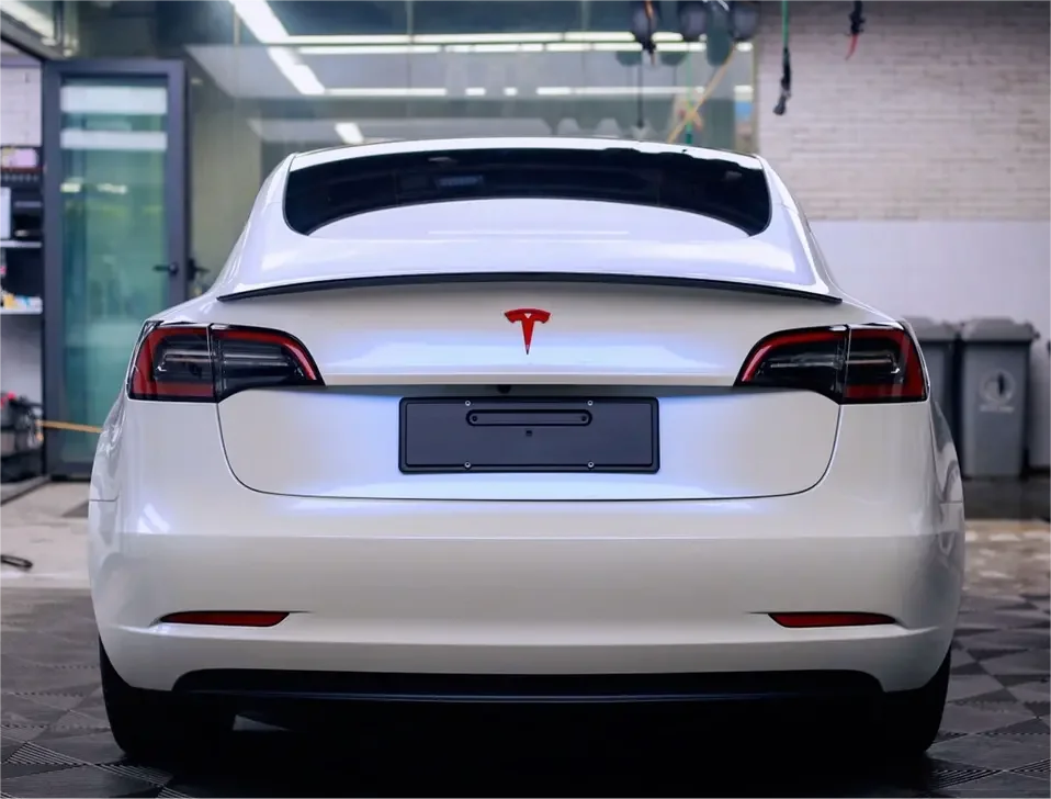 Glossy Aurora White Vinyl Car Wrap K-1610