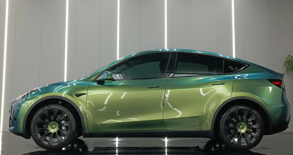 Glossy Chameleon Jungle Green Vinyl Car Wrap K-4036