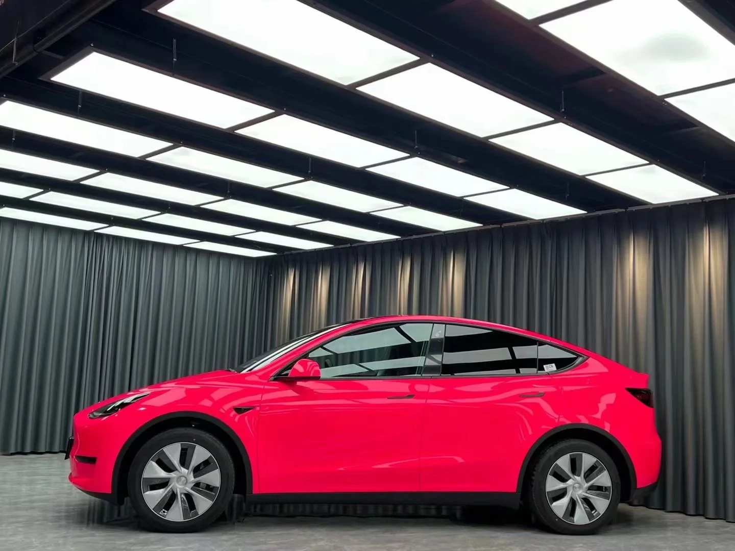 Glossy Fluorescencet Pink Vinyl Car Wrap K-8004