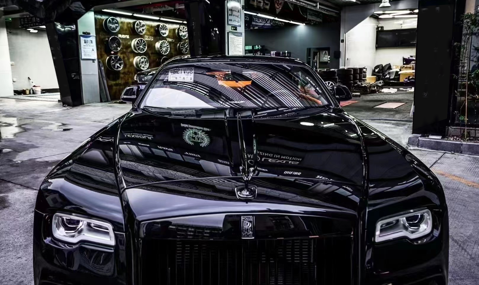 Glossy Crystal Black Vinyl Car Wrap K-7001