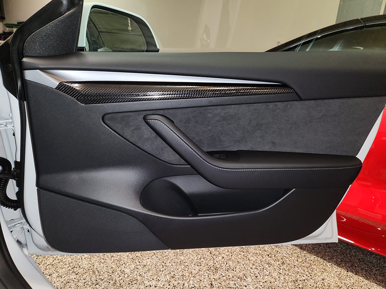 6D Super Gloss Emulational Carbon Fiber Black Car Wrap K-9012 review yhynh 02