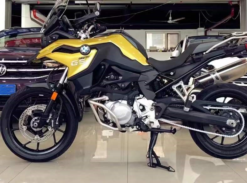 BMW M4 Paint Lemon Yellow Vinyl Car Wrap  K-6028 review mumjmjmn 02