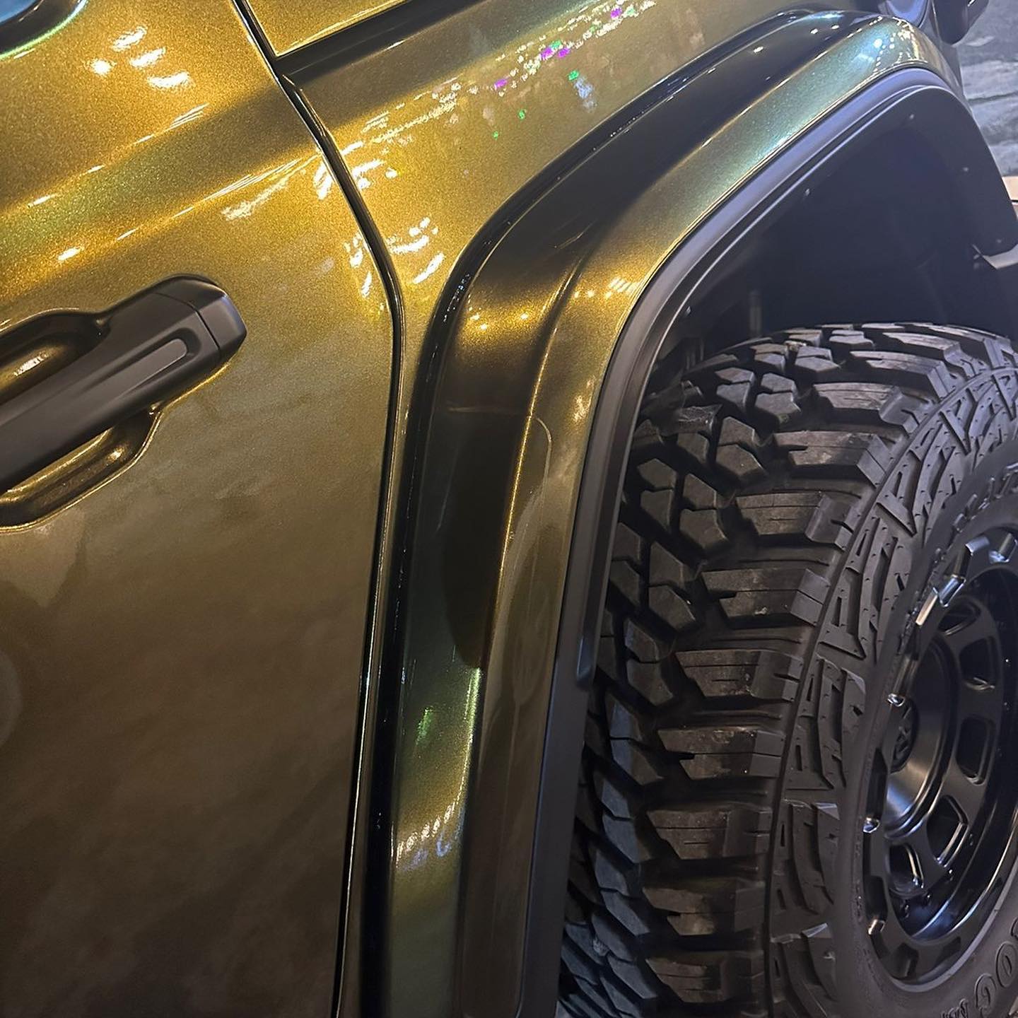 Glossy Ghost Midnight Gold Vinyl Car Wrap K-1504 review wedfrtgbvha 02