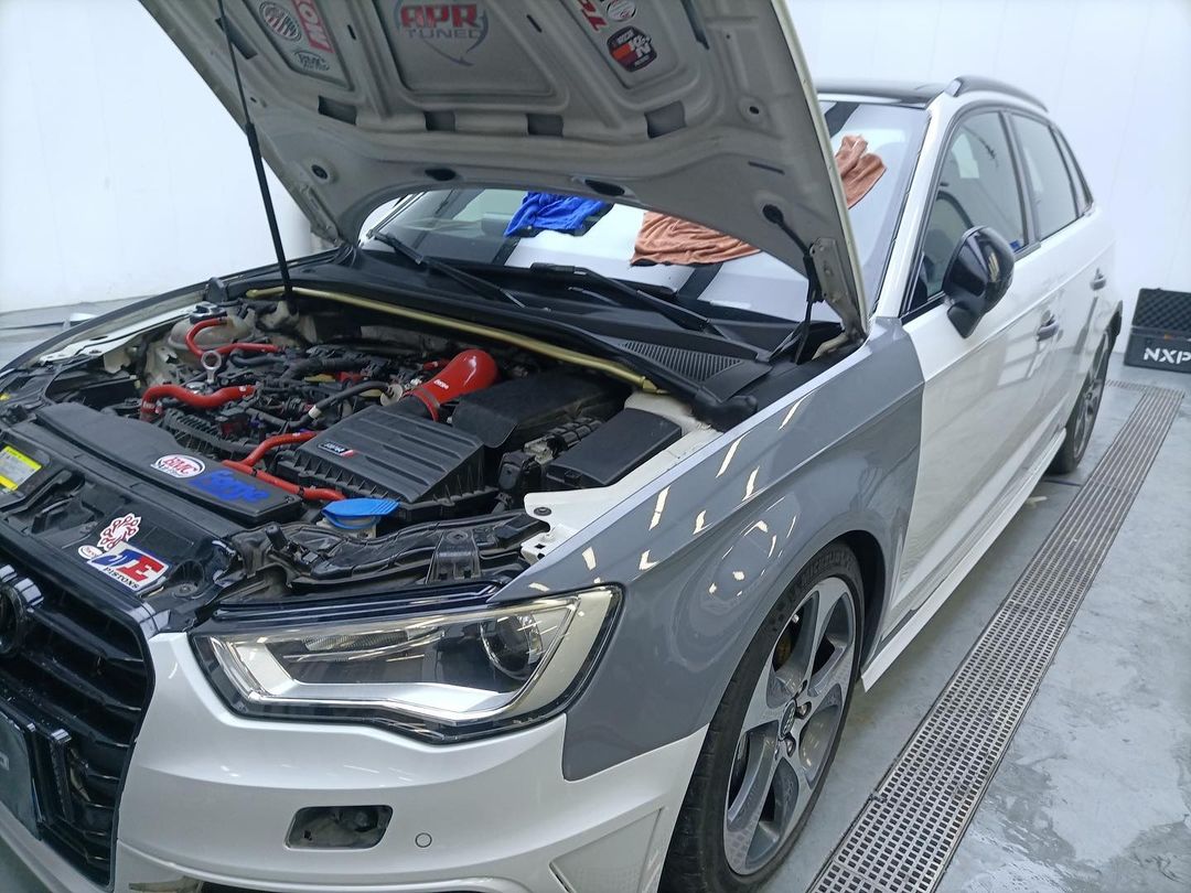 Car Original Color Glossy Nado Grey Vinyl Car Wrap For Audi RS review Nick