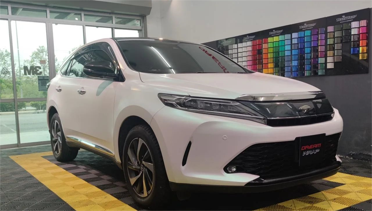 Glossy Aurora White Vinyl Car Wrap K-1610 review Kjnhngbgh