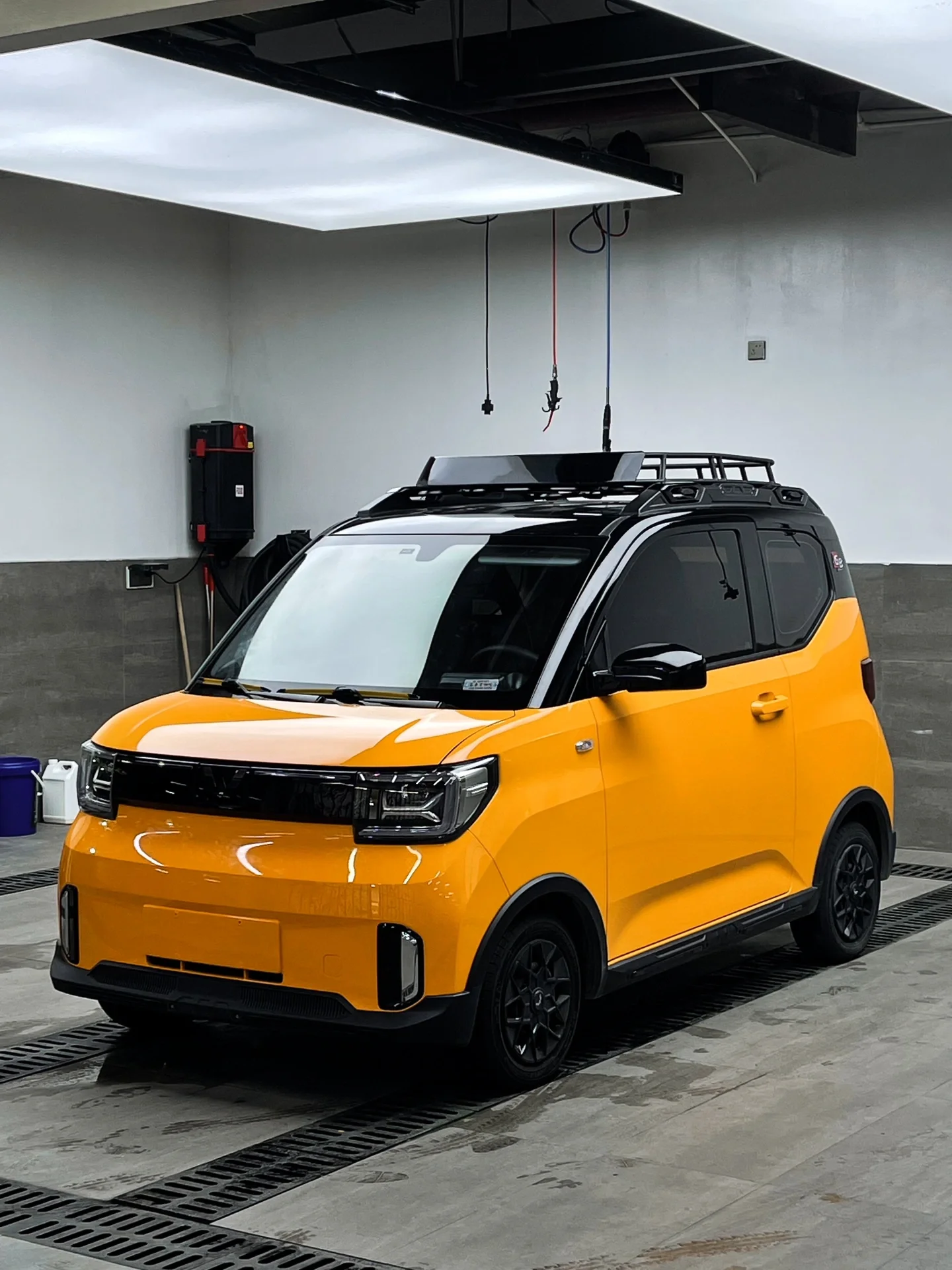 Glossy McLaren Orange Vinyl Car Wrap K-1113 review Alexander Ivanov 01