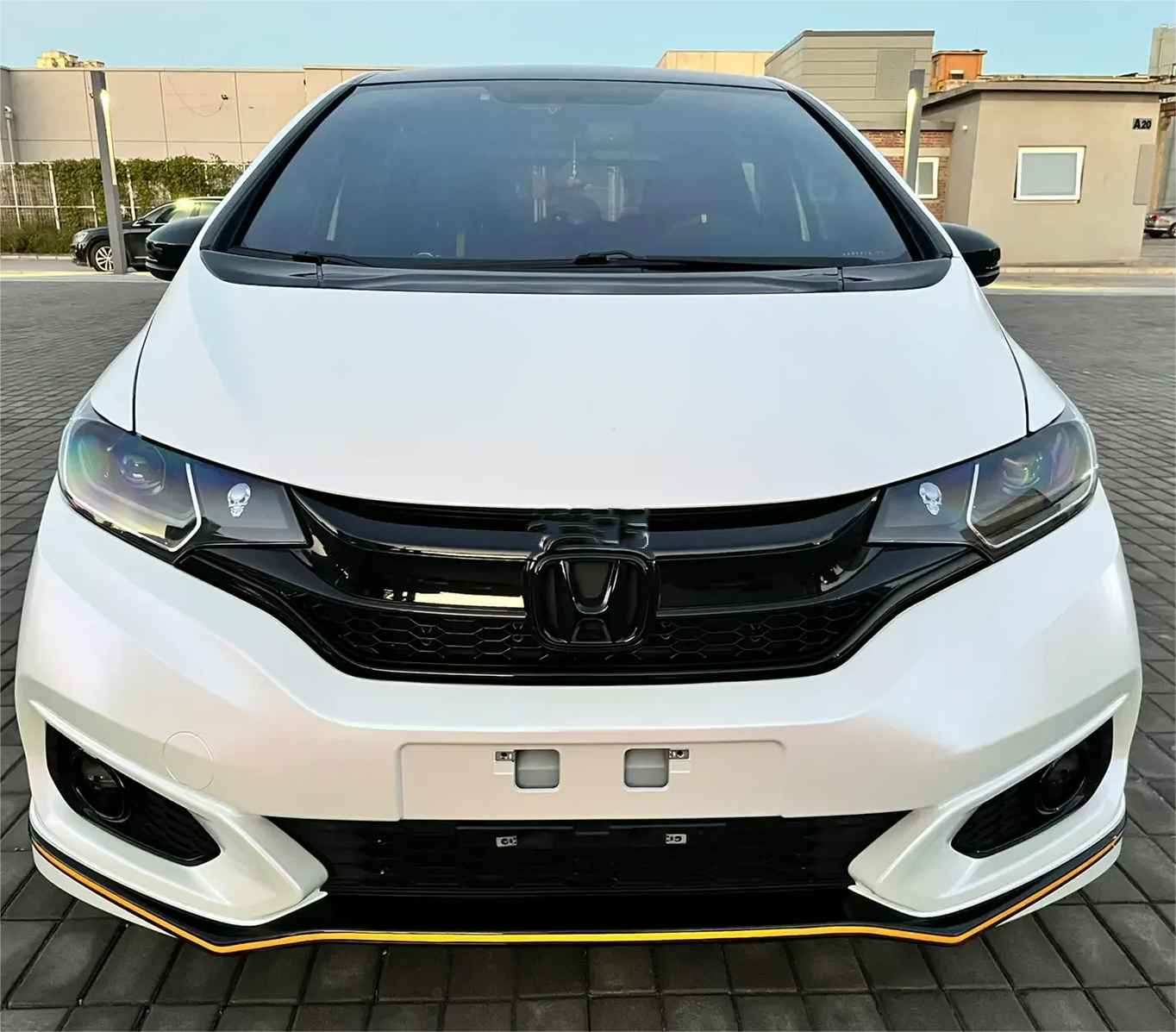 Glossy White to Red Vinyl Car Wrap K-9302 review Dijngmare