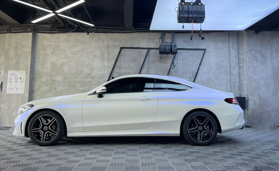 Glossy White To Blue Vinyl Car Wrap K-9304 review Doo Epp