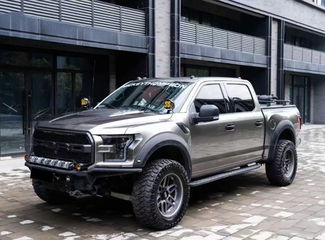 Ford F150 Raptor | Liquid Sliver Vinyl Car Wrap K-1306