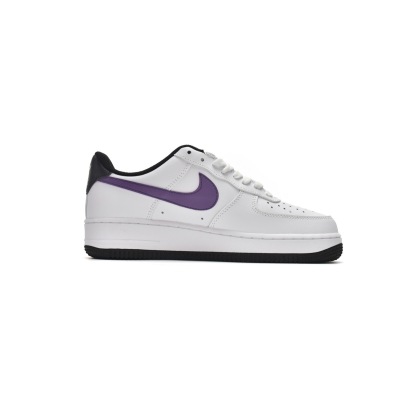 BMLin Air Force 1 I go for a UK9 or UK9.5 in Air Force 1 and a UK10.5 in Yeezys