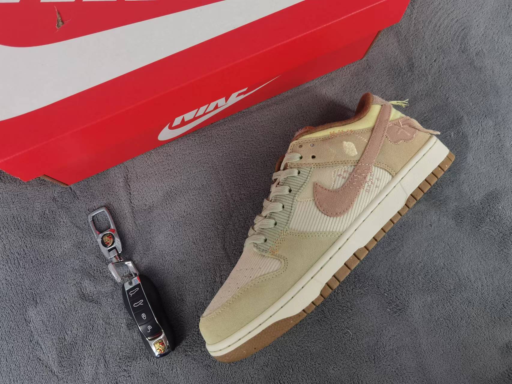 LJR Dunk Low On the Bright Side (W),DQ5076-121