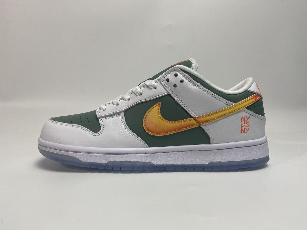 LJR Dunk Low SE NY vs. NY, DN2489-300