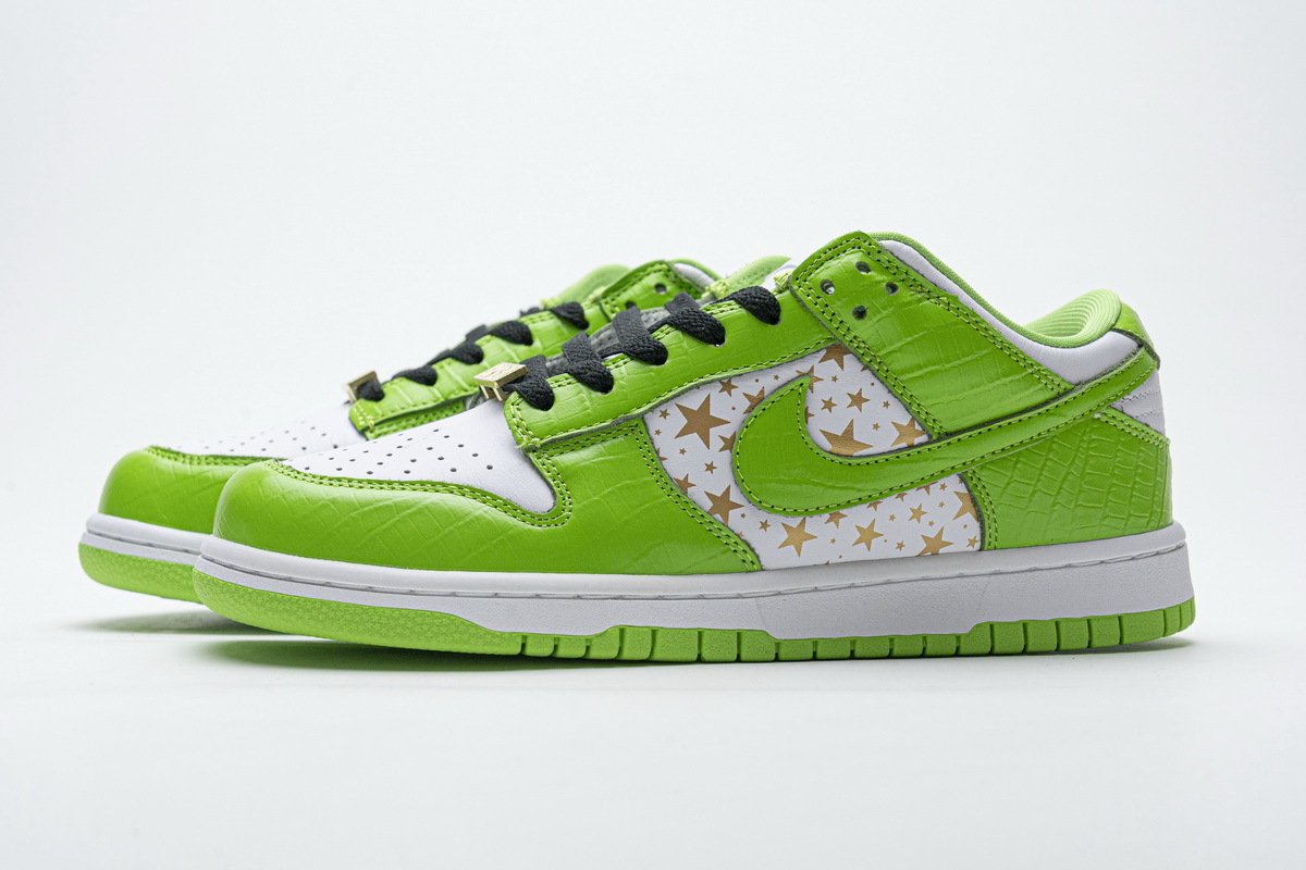 LJR Dunk SB Low Stars Mean Green (2021), DH3228-101