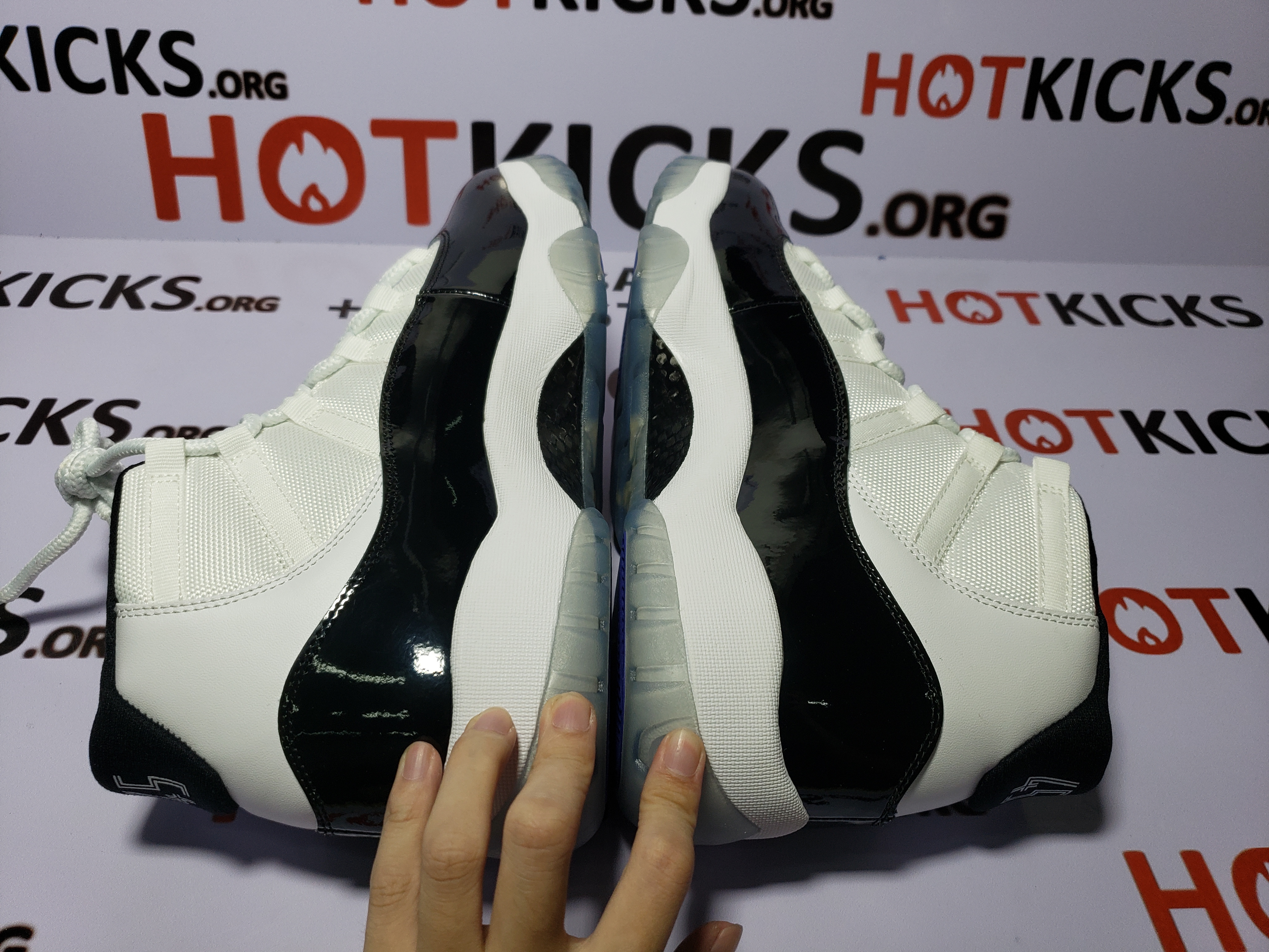 LJR Jordan 11 Retro Concord (2018), 378037-100