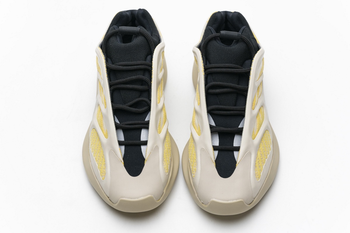 LJR Yeezy 700 V3 Safflower,G54853