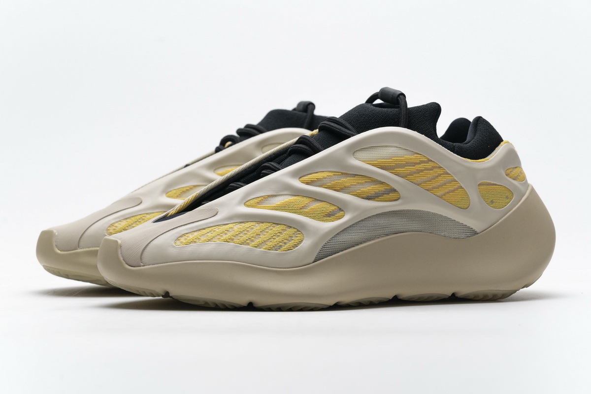 LJR Yeezy 700 V3 Safflower,G54853