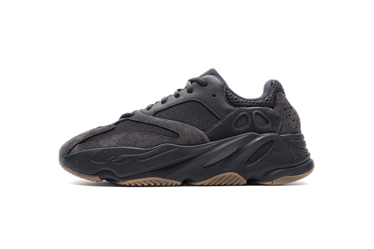 LJR Yeezy Boost 700 Utility Black, FV5304