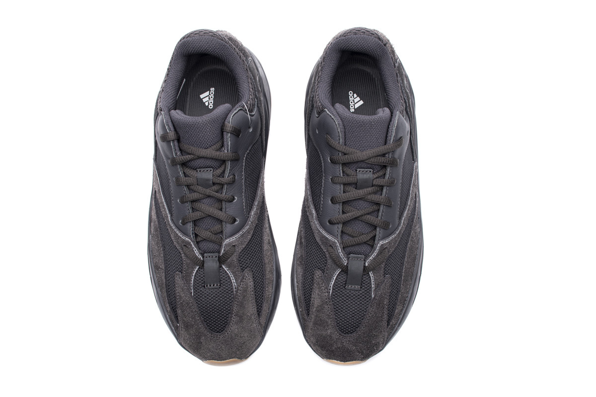 LJR Yeezy Boost 700 Utility Black, FV5304