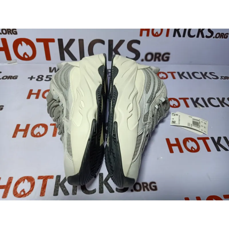 LJR Yeezy Boost 700 V2 Static, EF2829