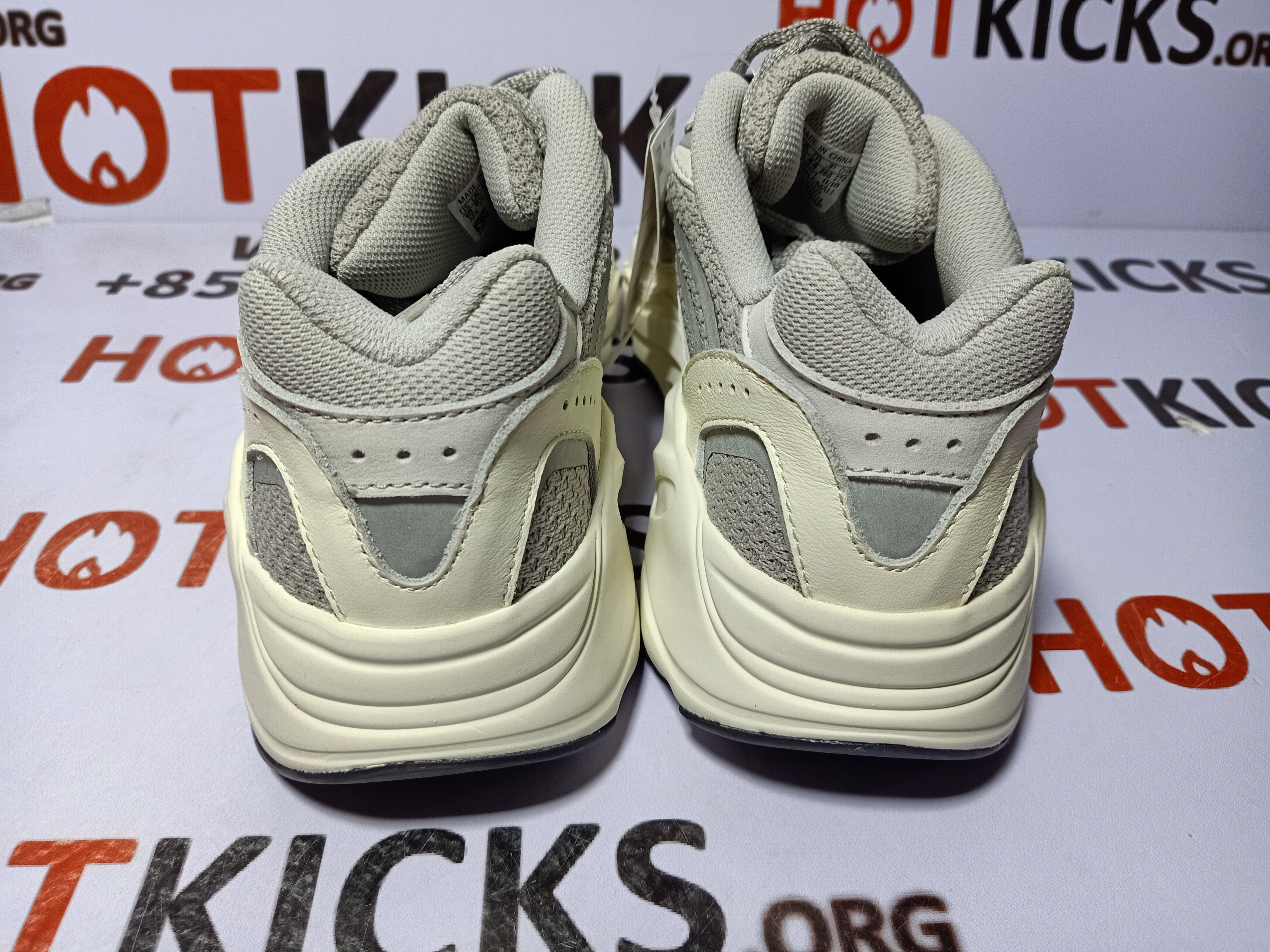 LJR Yeezy Boost 700 V2 Static, EF2829