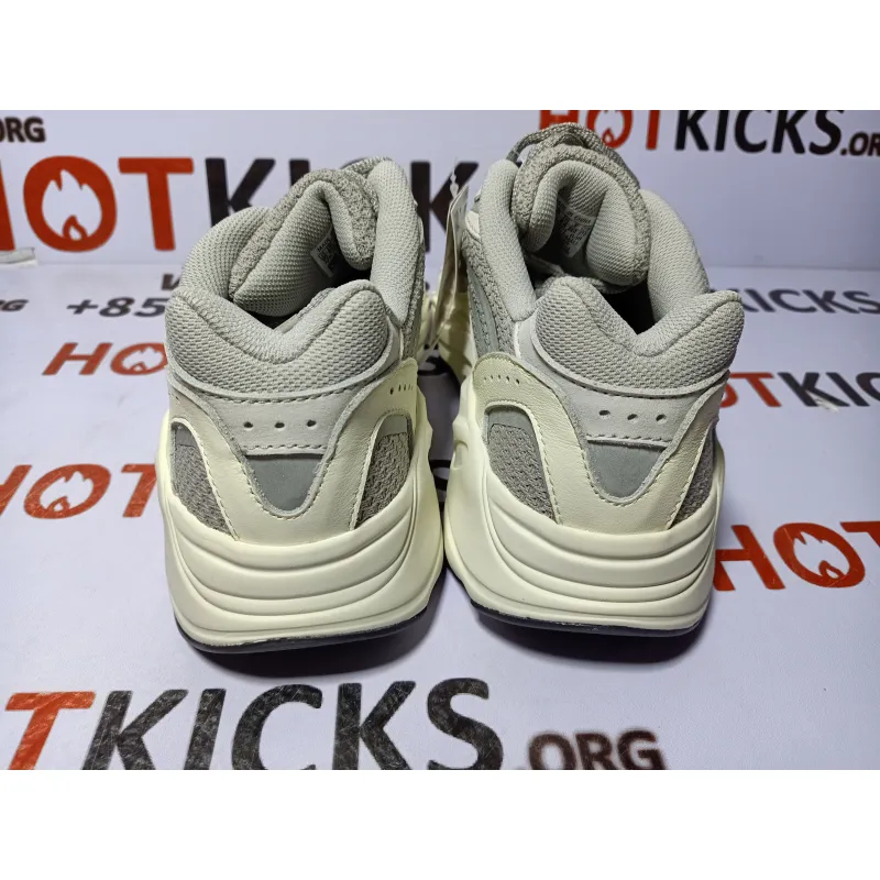 LJR Yeezy Boost 700 V2 Static, EF2829