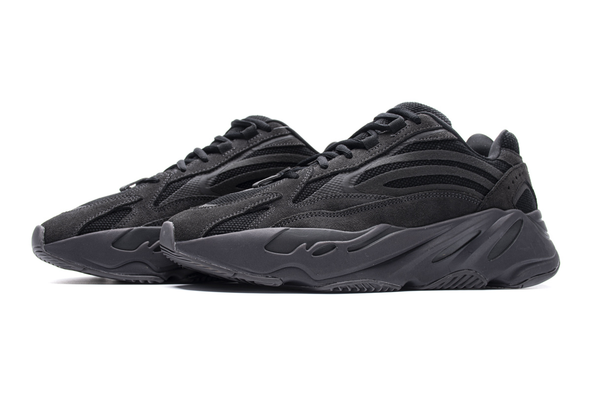 LJR Yeezy Boost 700 V2 Vanta, FU6684