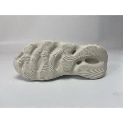 LJR Yeezy Foam RNNR Ararat, G55486 02