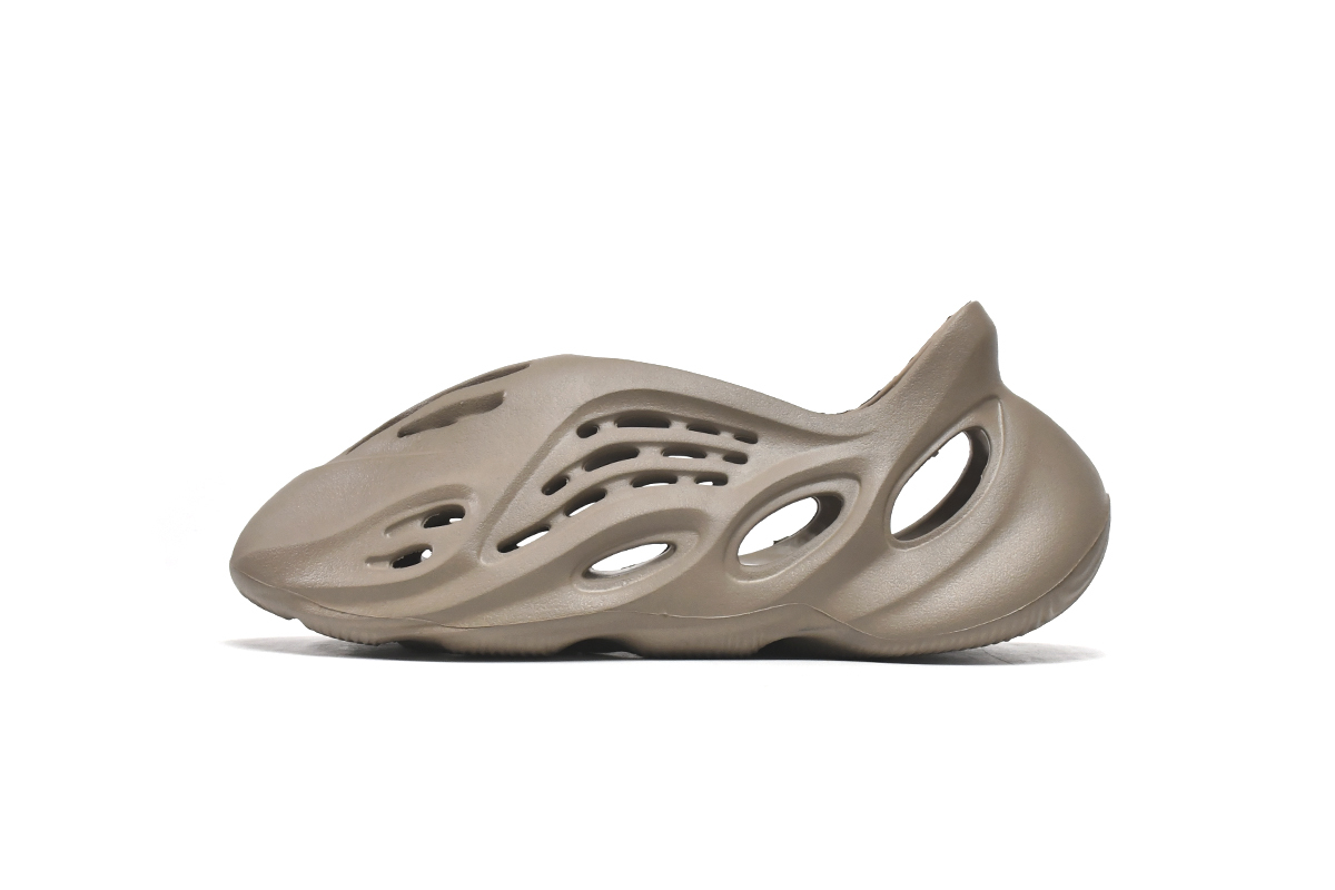 LJR Yeezy Foam RNNR Mist,GV6774
