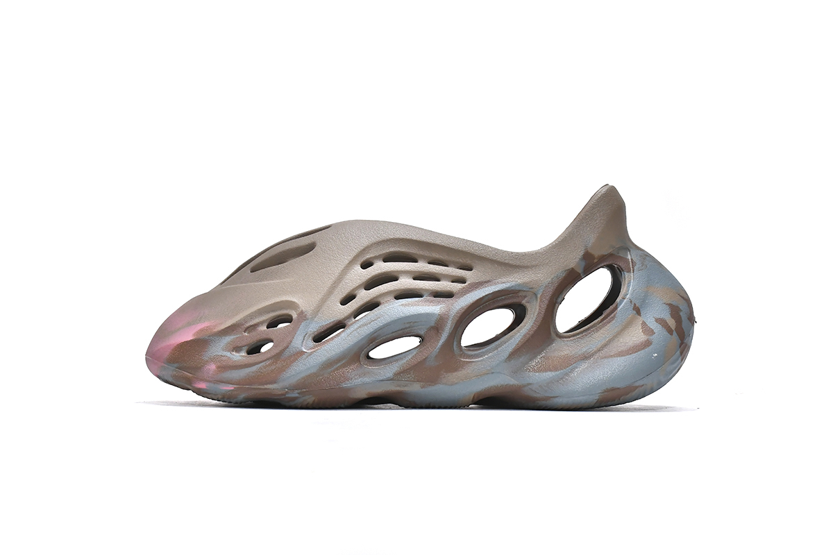 LJR Yeezy Foam RNNR MX Sand Grey,GY3969
