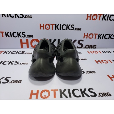 LJR Yeezy Foam RNNR Onyx,HP8739 02