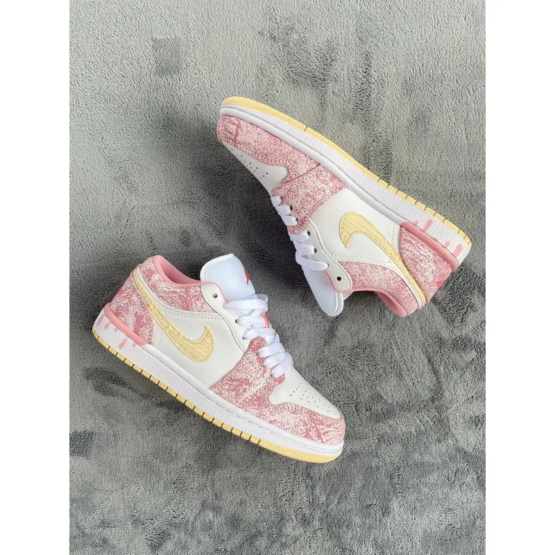 OG Jordan 1 Low Paint Drip (GS), CW7104-601