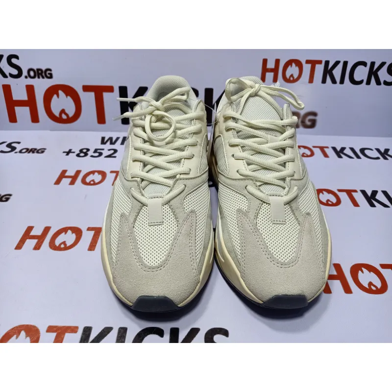 OG Yeezy Boost 700 V2 Analog, EG7596
