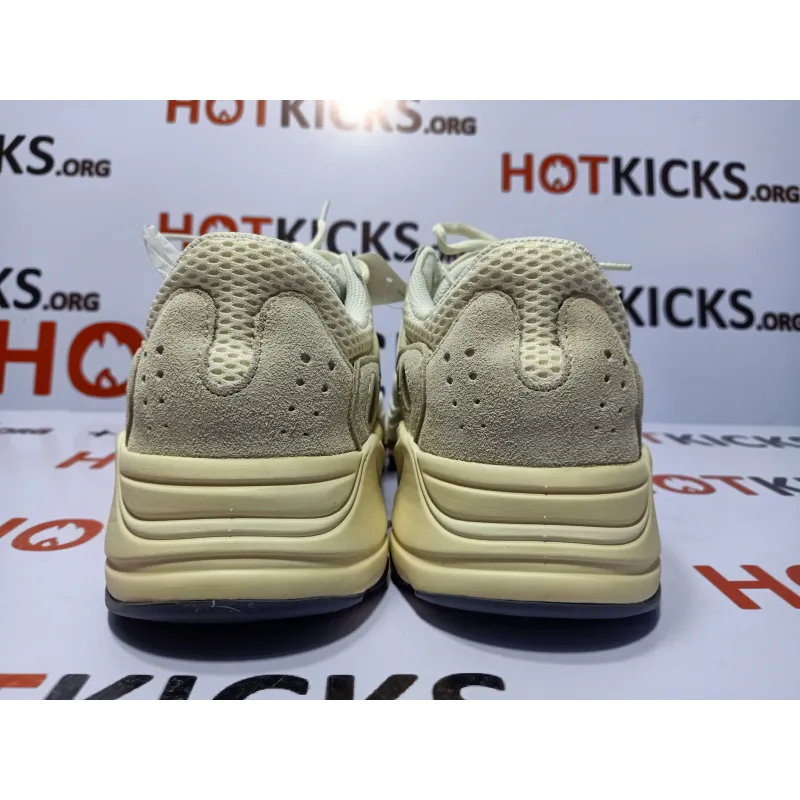 OG Yeezy Boost 700 V2 Analog, EG7596