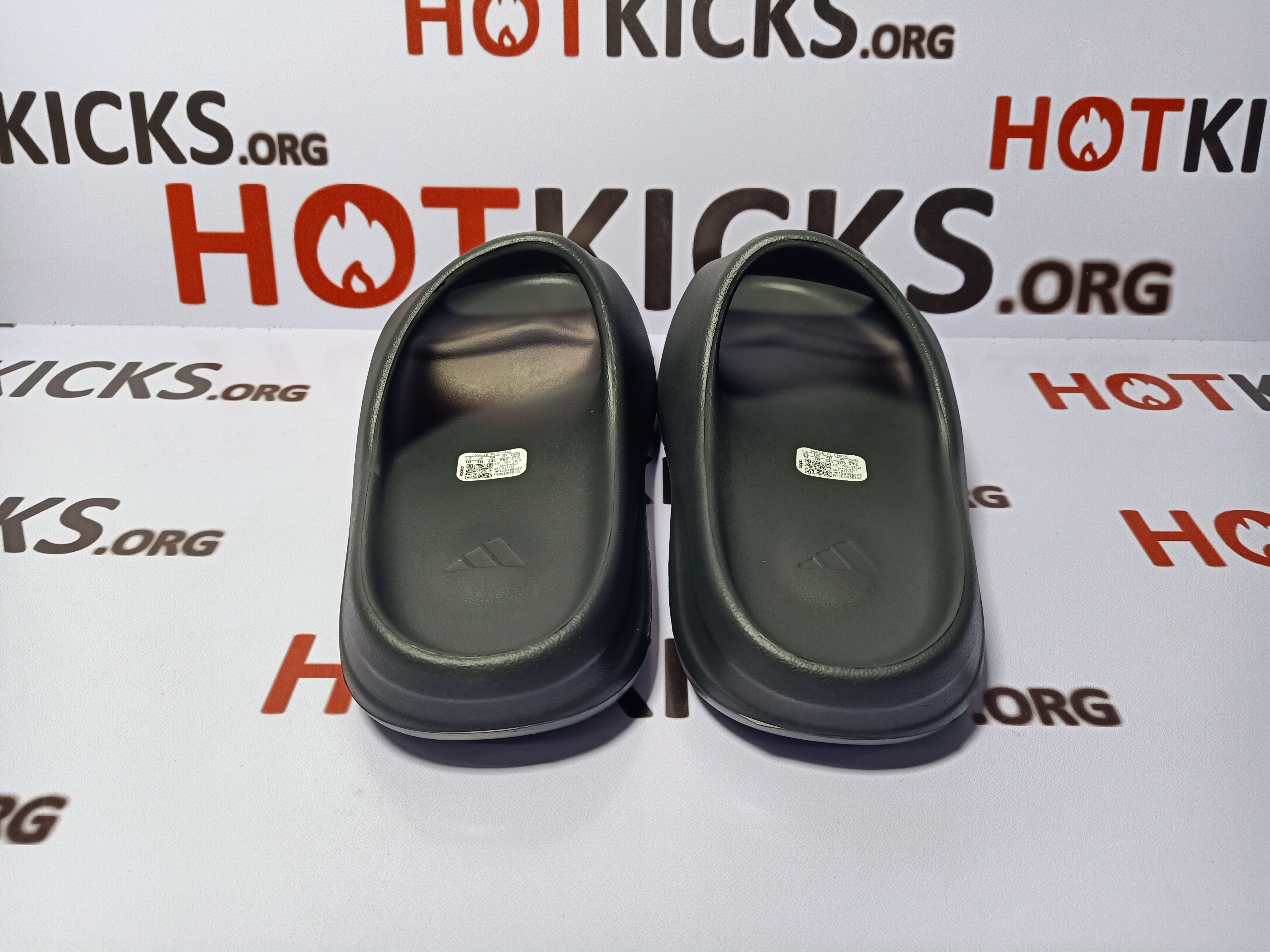 OG Yeezy Slide Onyx,GQ6448