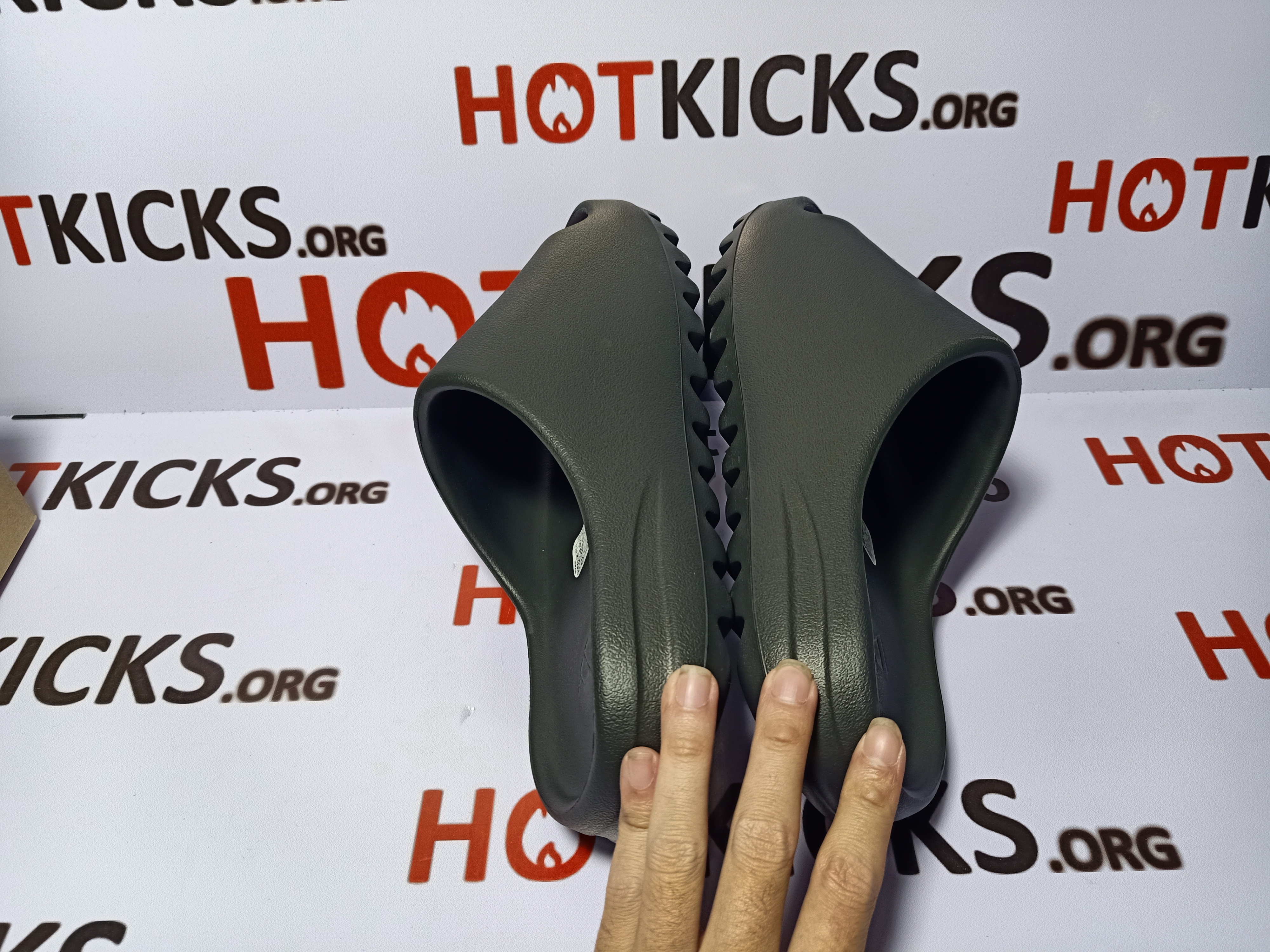 OG Yeezy Slide Onyx,GQ6448