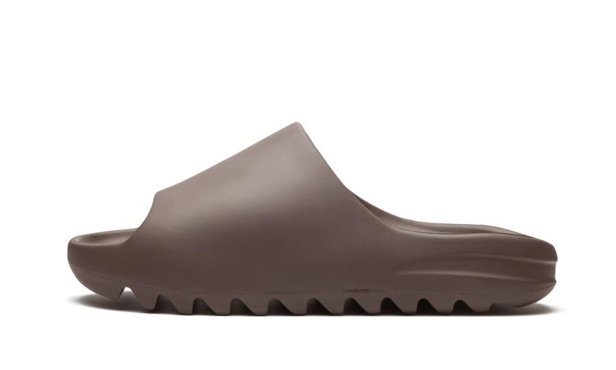 OG Yeezy Slide Soot, G55495