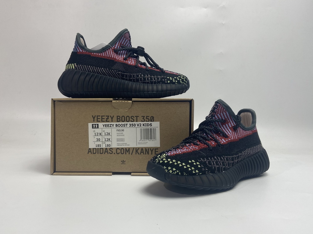 Yeezy kids shoesOG Yeezy Boost 350 V2 Yecheil Reflective,FX5790