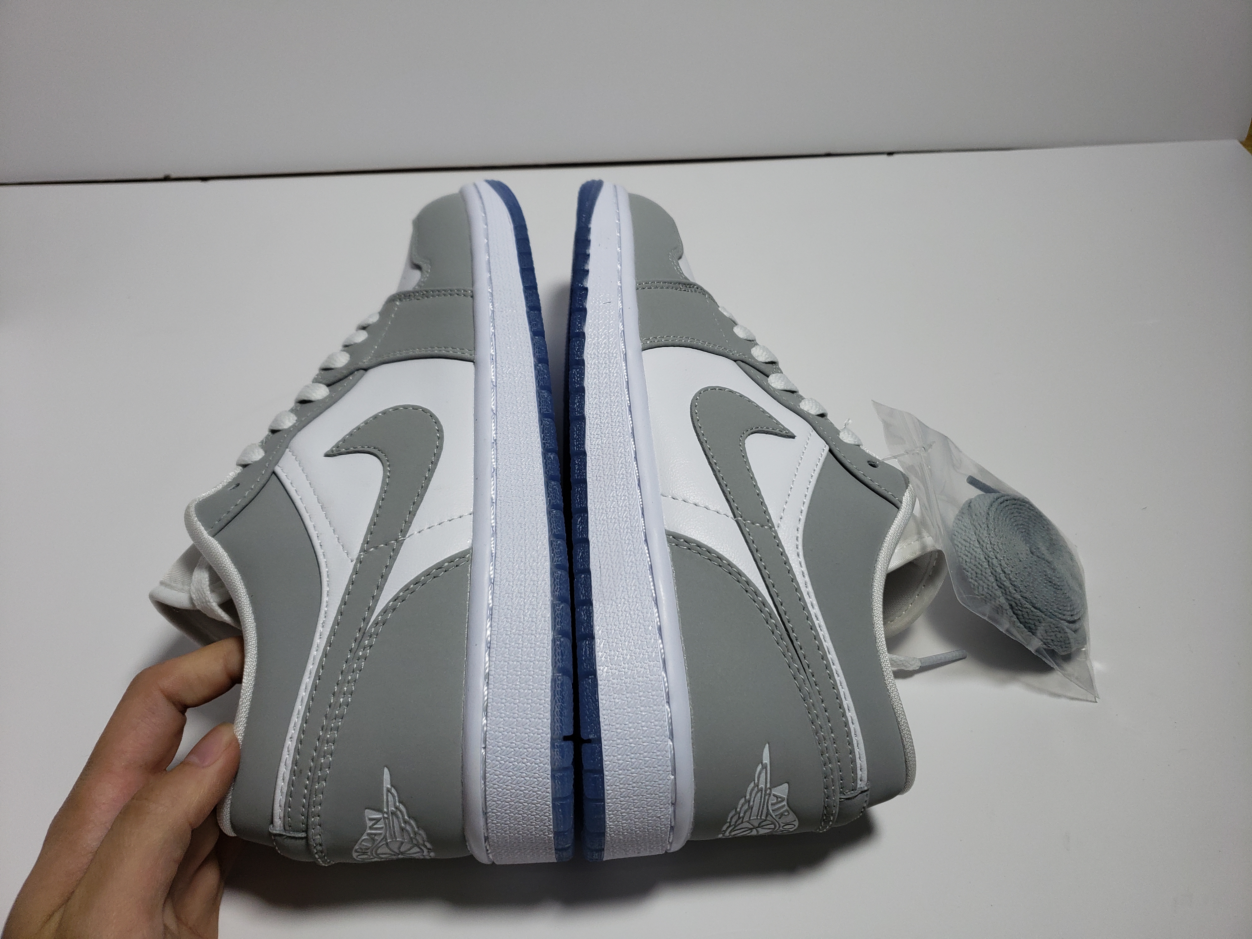OG Jordan 1 Low "Wolf Grey (W)",DC0774-105  