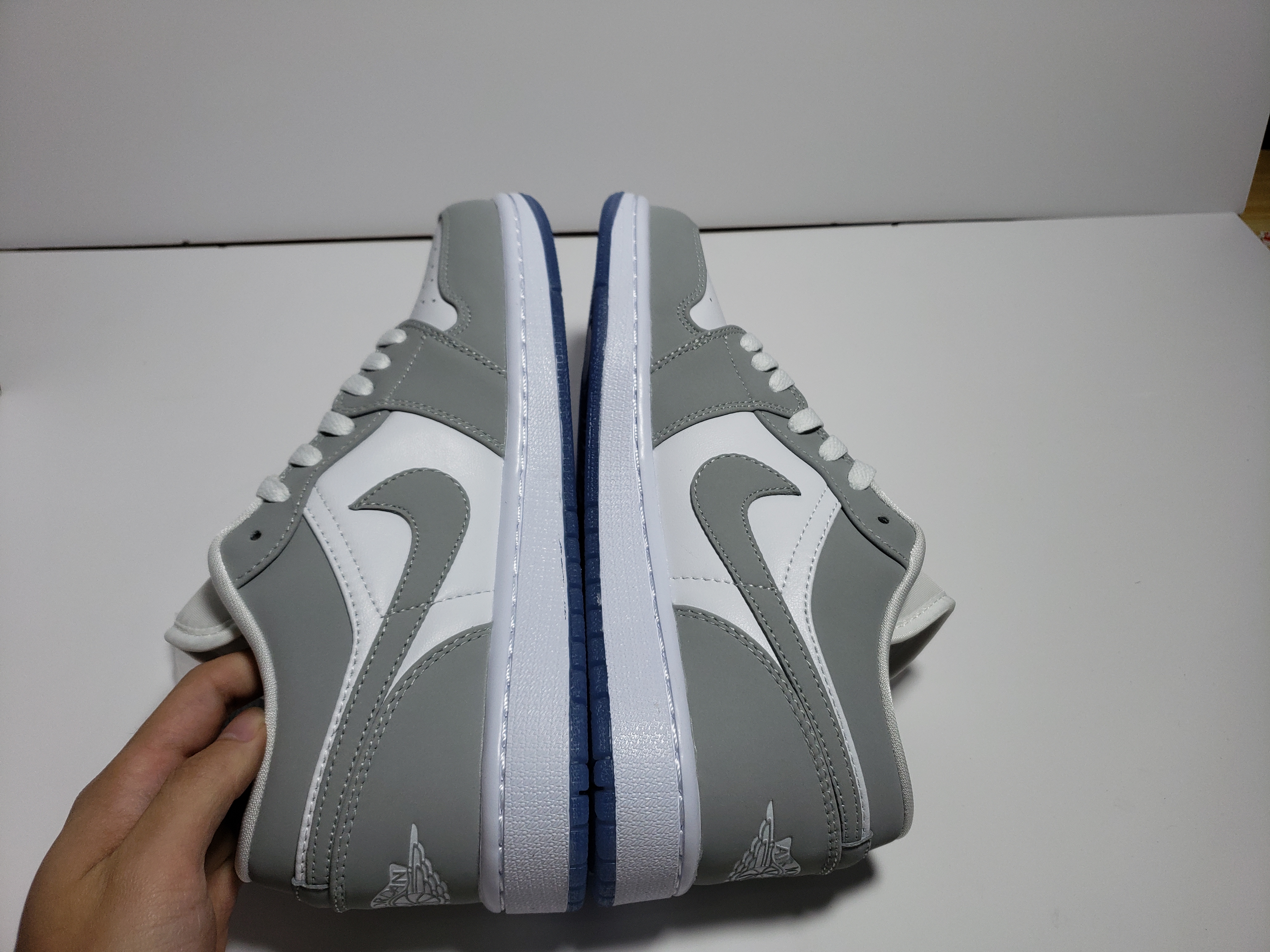 OG Jordan 1 Low "Wolf Grey (W)",DC0774-105  