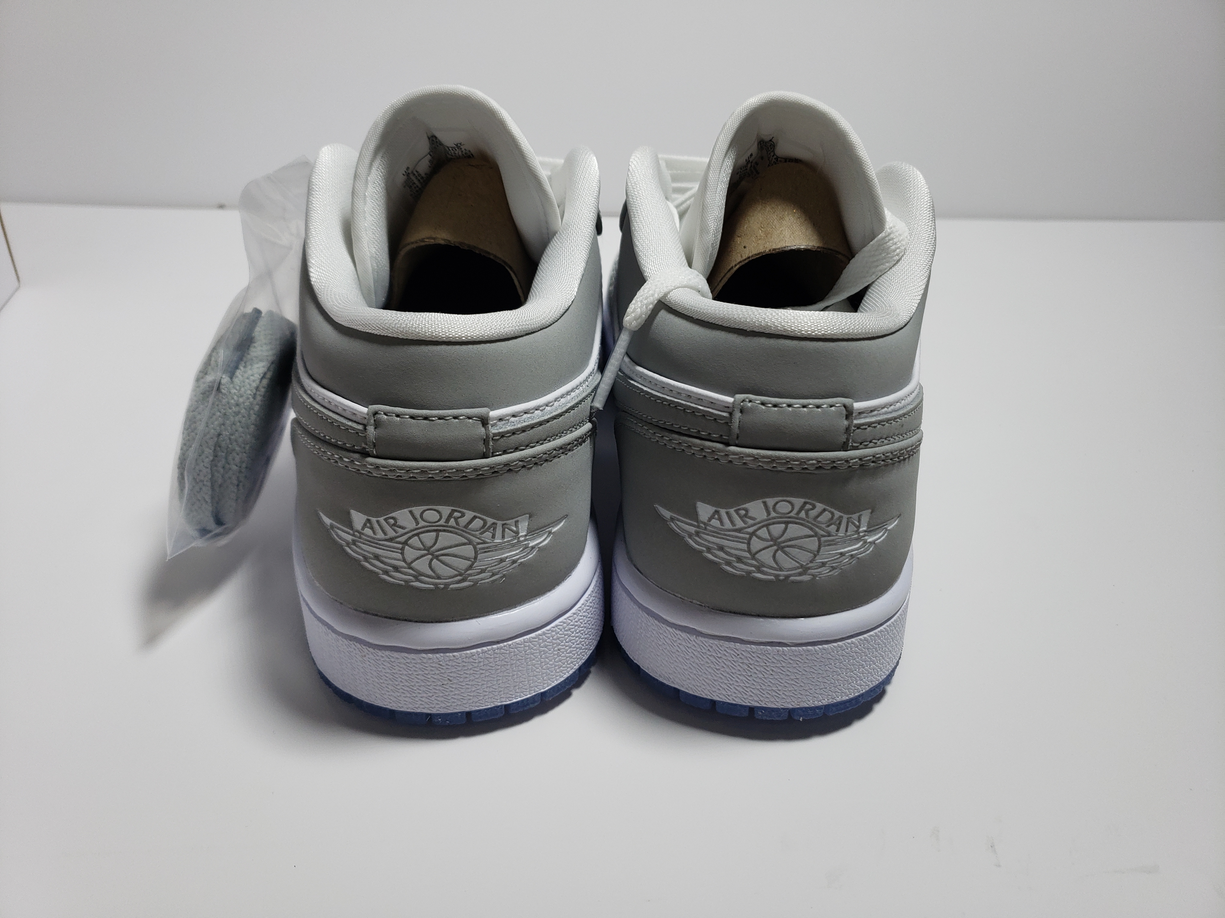 OG Jordan 1 Low "Wolf Grey (W)",DC0774-105  