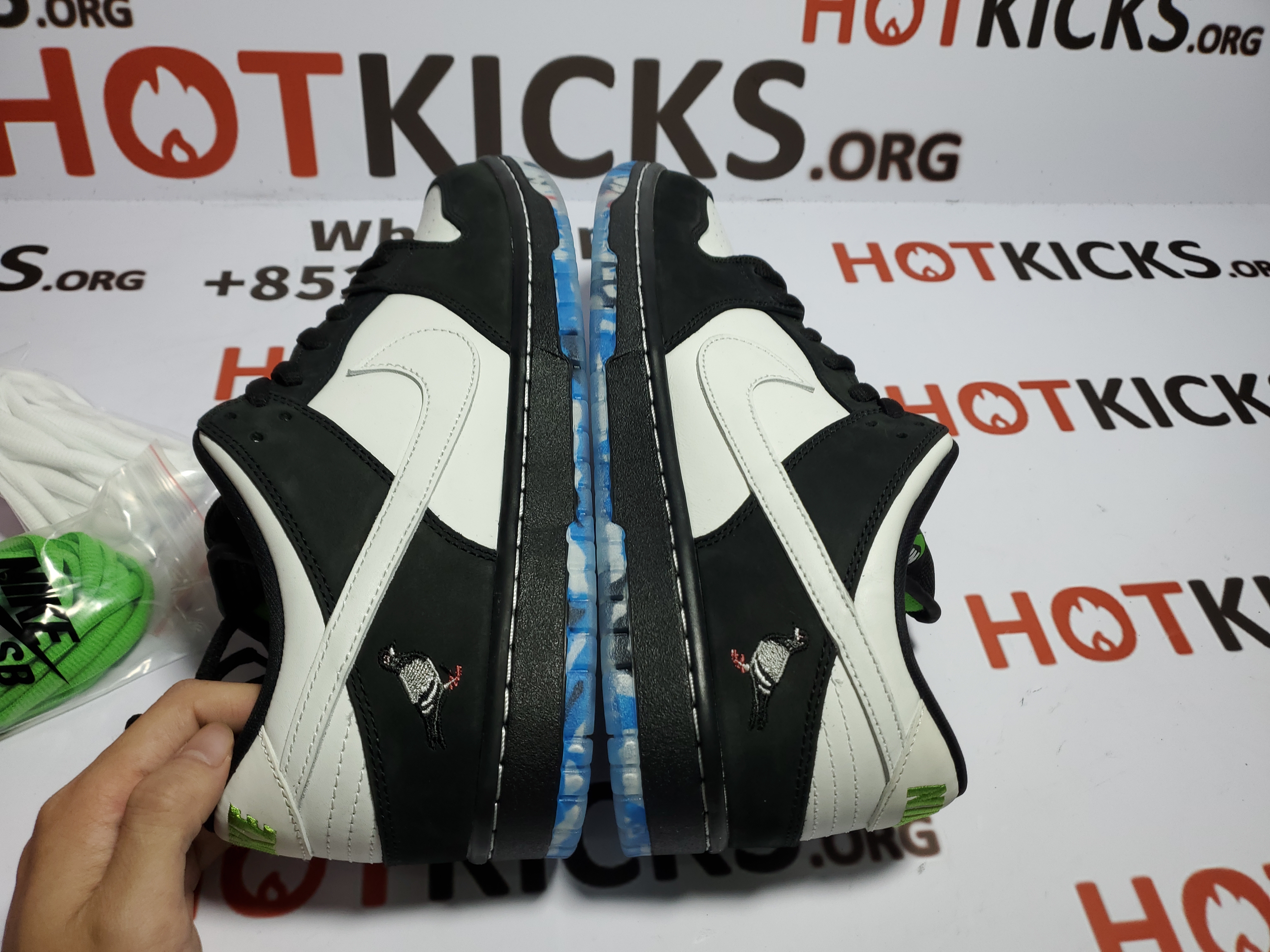 OG Dunk SB Low Staple Panda Pigeon, BV1310-013
