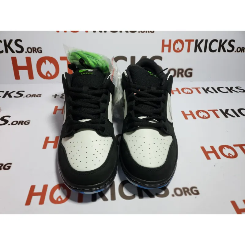 OG Dunk SB Low Staple Panda Pigeon, BV1310-013