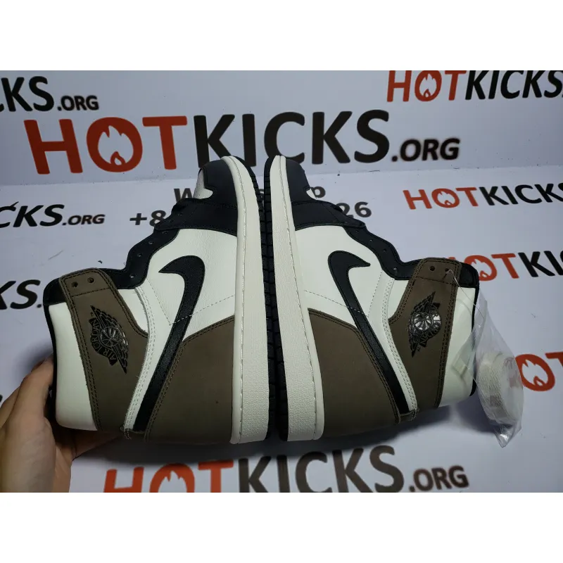 OG Jordan 1 Retro High Dark Mocha, 555088-105