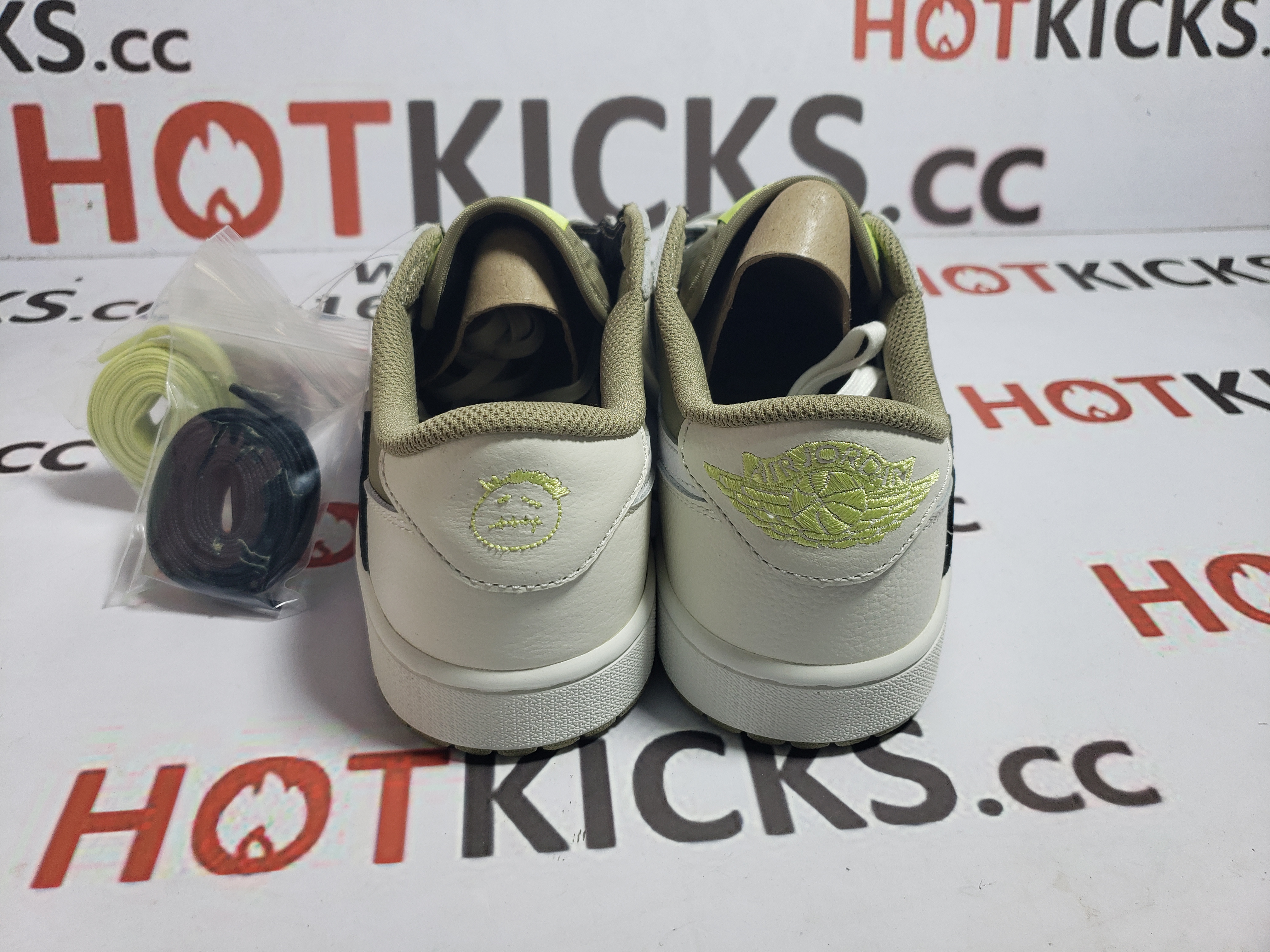 LJR Jordan 1 Retro Low Golf Travis Scott Neutral Olive, FZ3124-200