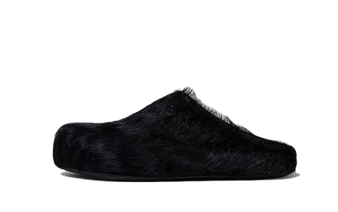 LJR Black long hair calfskin Fussbett sabot Marni Slides