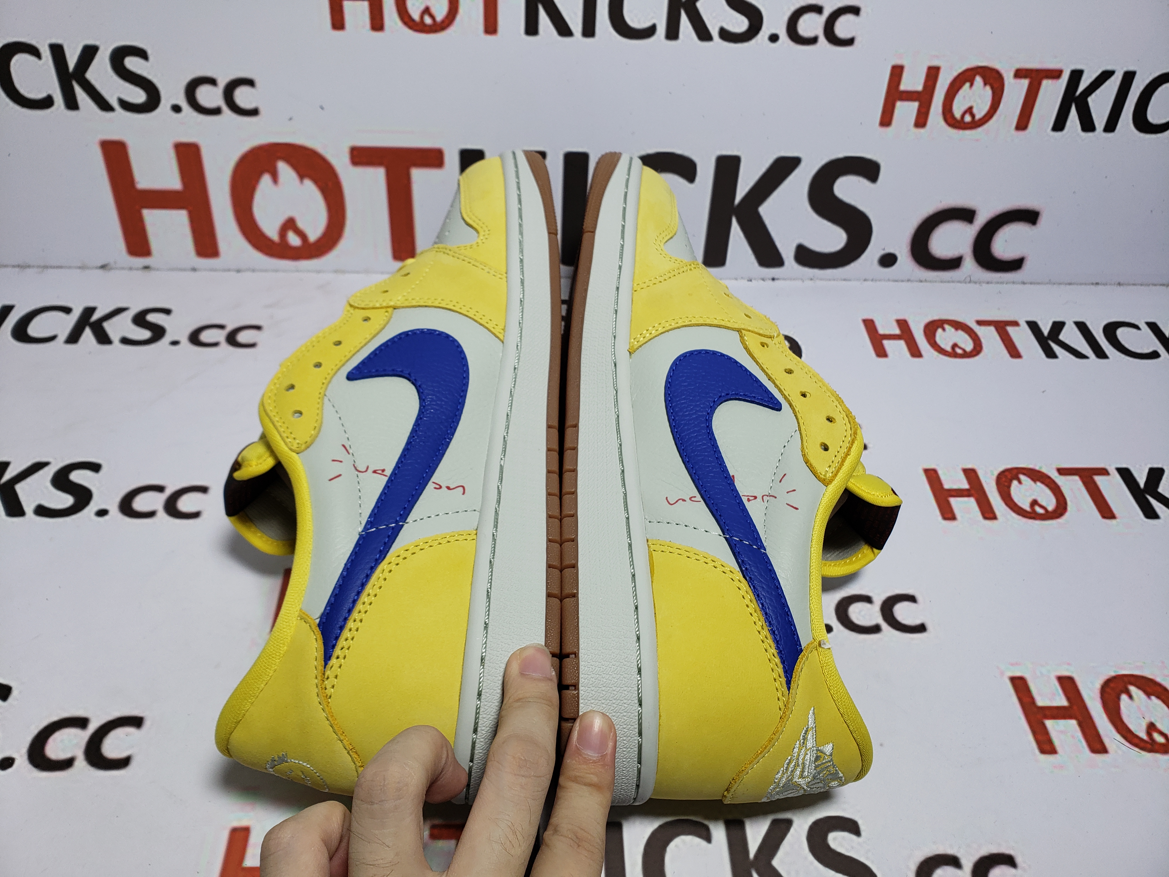LJR Travis Scott x Air Jordan 1 Low OG 'Canary'  DZ4137-700