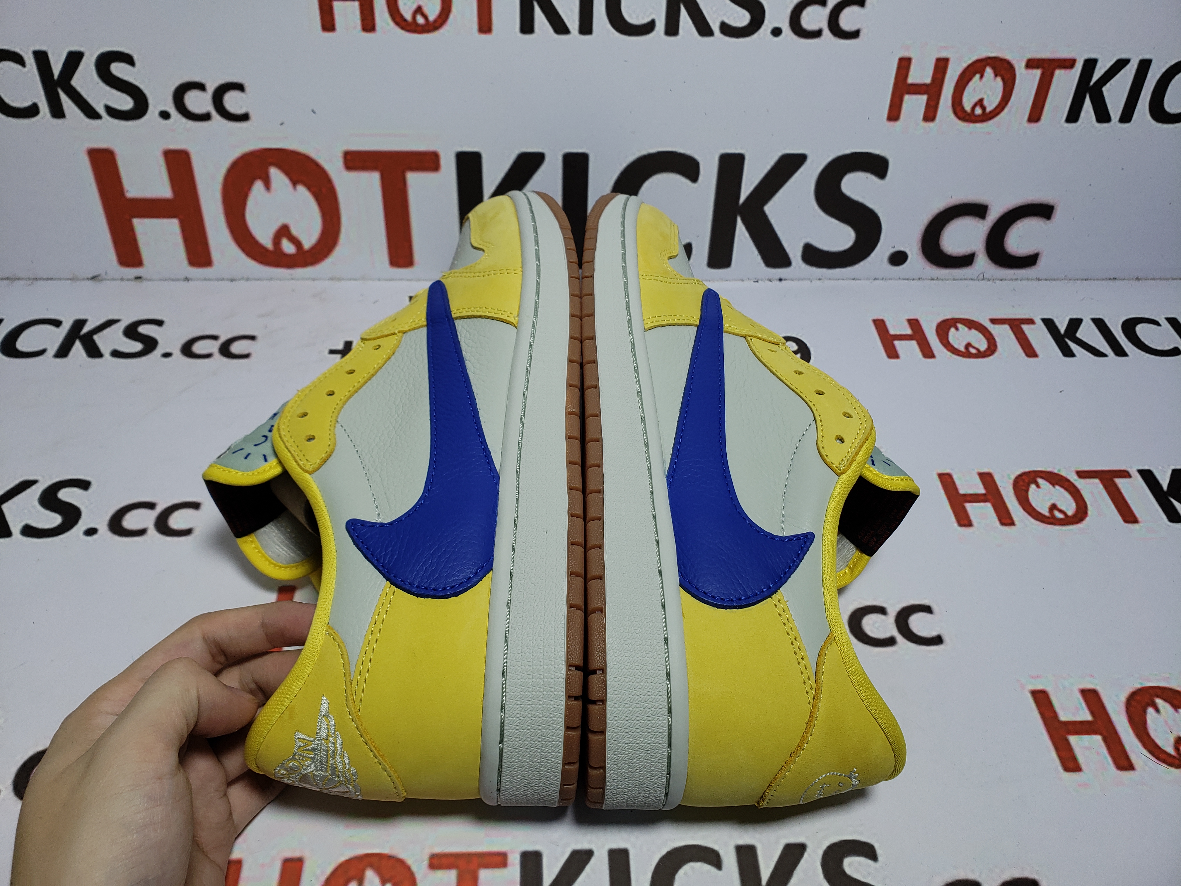 LJR Travis Scott x Air Jordan 1 Low OG 'Canary'  DZ4137-700